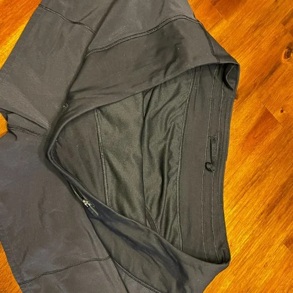 Lululemon Speed Up Low-Rise Lined Shorts in Black - Picture 8 of 8